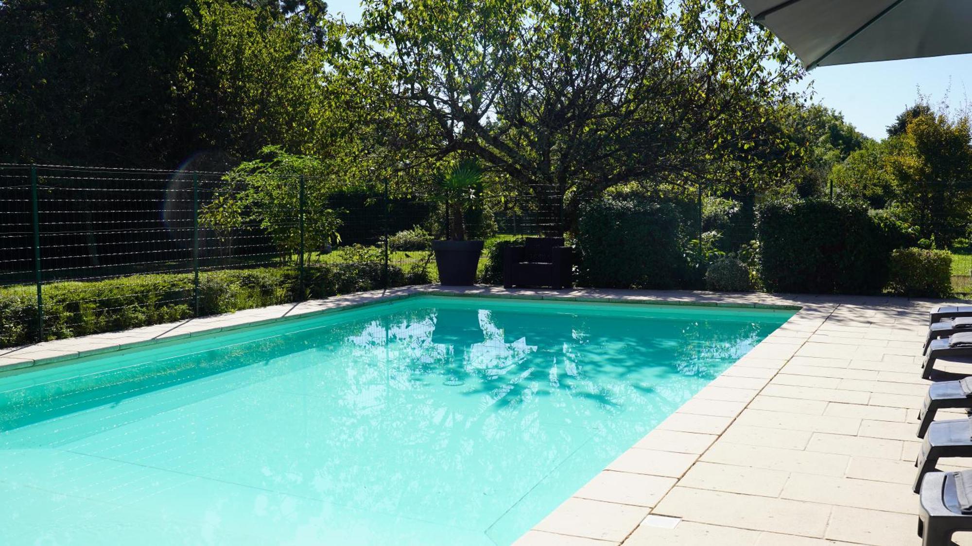 Wisteria - Piscine - By Primo C0Nciergerie Leilighet Azé Eksteriør bilde